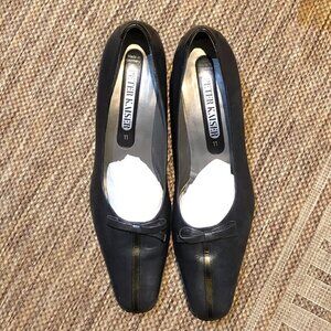 Peter Kaiser Leather Square Toe Bow Dark Gray Pumps Size 11 NWOT